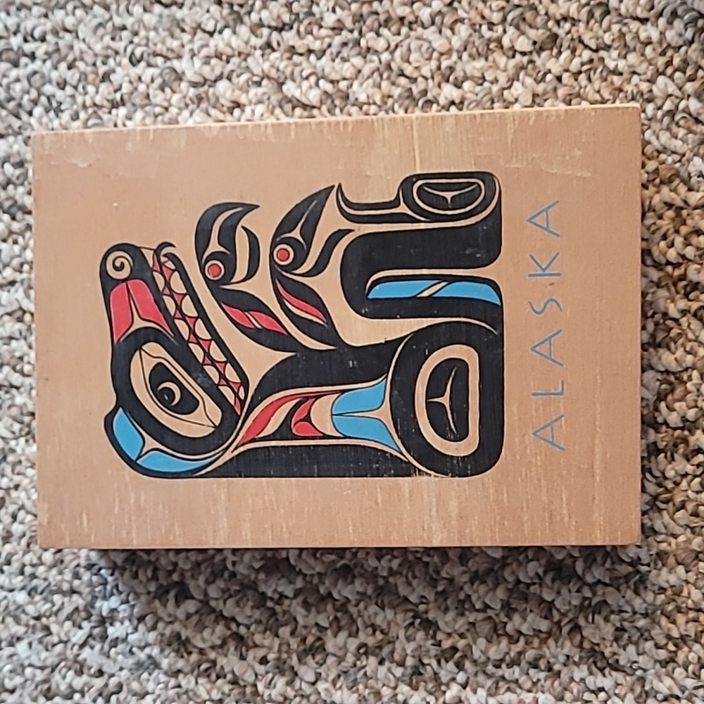 Alaska wood box